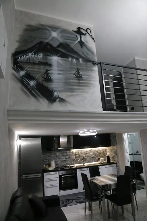 Holiday home Casa Vacanze Sannazzaro 70 Naples