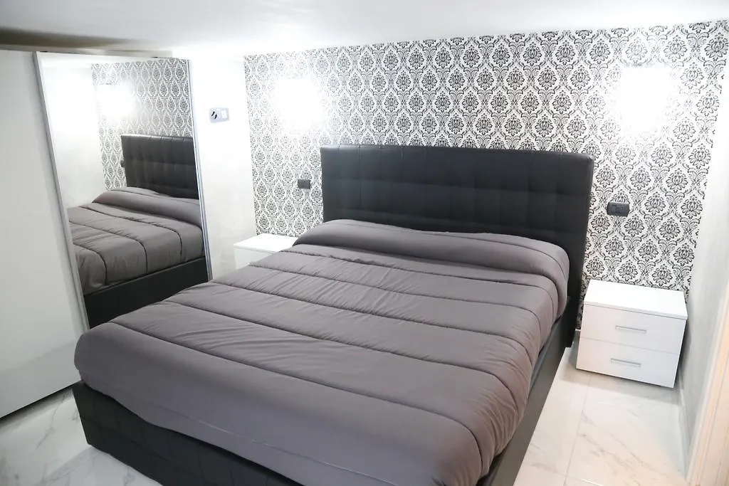 Casa Vacanze Sannazzaro 70 Naples Italy