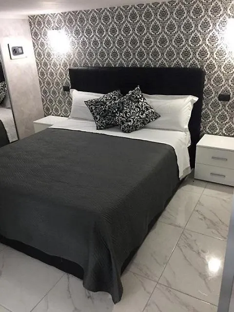 Casa Vacanze Sannazzaro 70 Naples