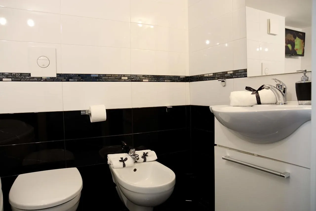 Holiday home Casa Vacanze Sannazzaro 70 Naples Italy